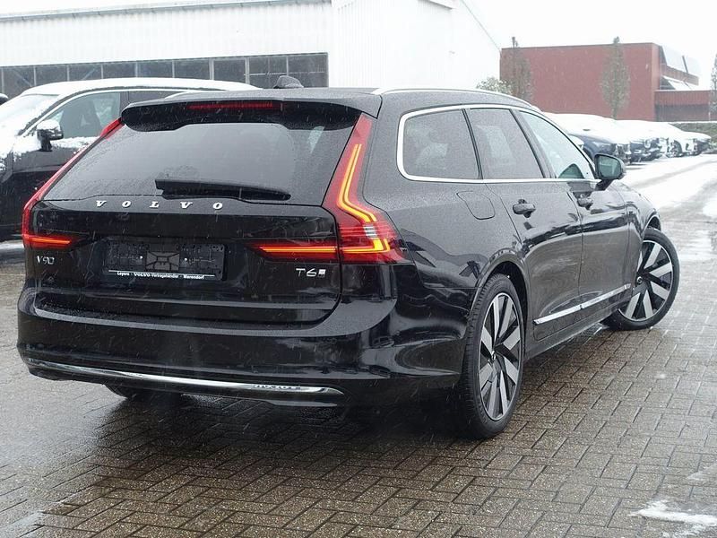 Gebraucht Volvo V90 Plus 398 PS (292 kW) 2025 Schwarz Kombi