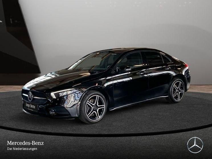 Gebraucht Mercedes A250 AMG line 218 PS (160 kW) 2021 Schwarz Limousine