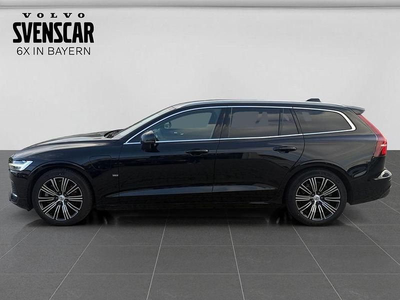 Gebraucht Volvo V60 Core 398 PS (292 kW) 2023 Schwarz Kombi