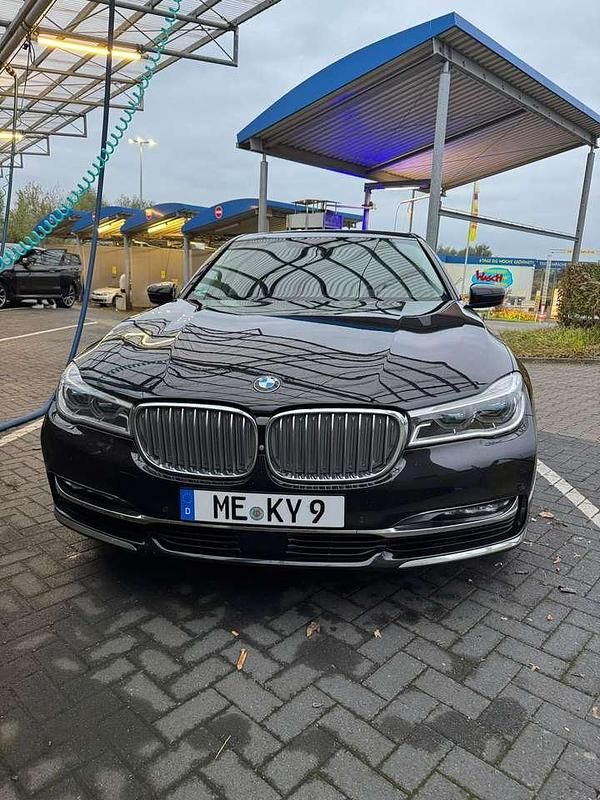 Gebraucht BMW 730 265 PS (194 kW) 2017 Limousine