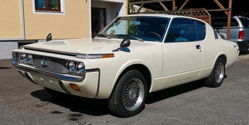 Beige Gebraucht 1972 Toyota Crown Coupé | 38.000 € - Bild 1/4