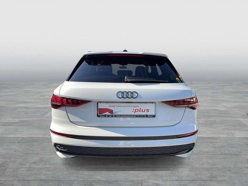 Używany Audi A3 Performance 204 KM (150 kW) 2025 Biały Sedan/Limuzyna