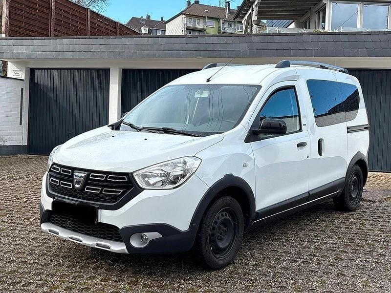 Gebraucht Dacia Dokker 116 PS (85 kW) 2018 Weiß Van / Kleinbus