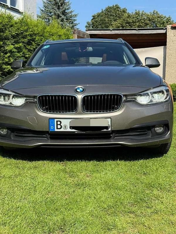 Gebraucht 2017 BMW 320 Luxury Line Limousine | 14.900 € (Guter Preis) - Bild 1/4
