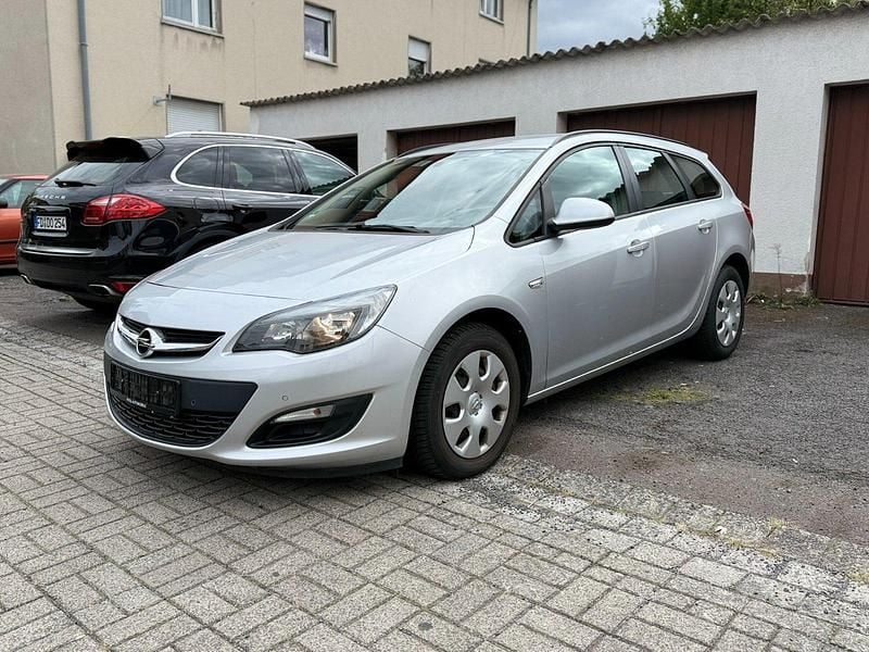 Silber Gebraucht 2014 Opel Astra Kombi | 4.500 € (Superpreis) - Bild 1/4