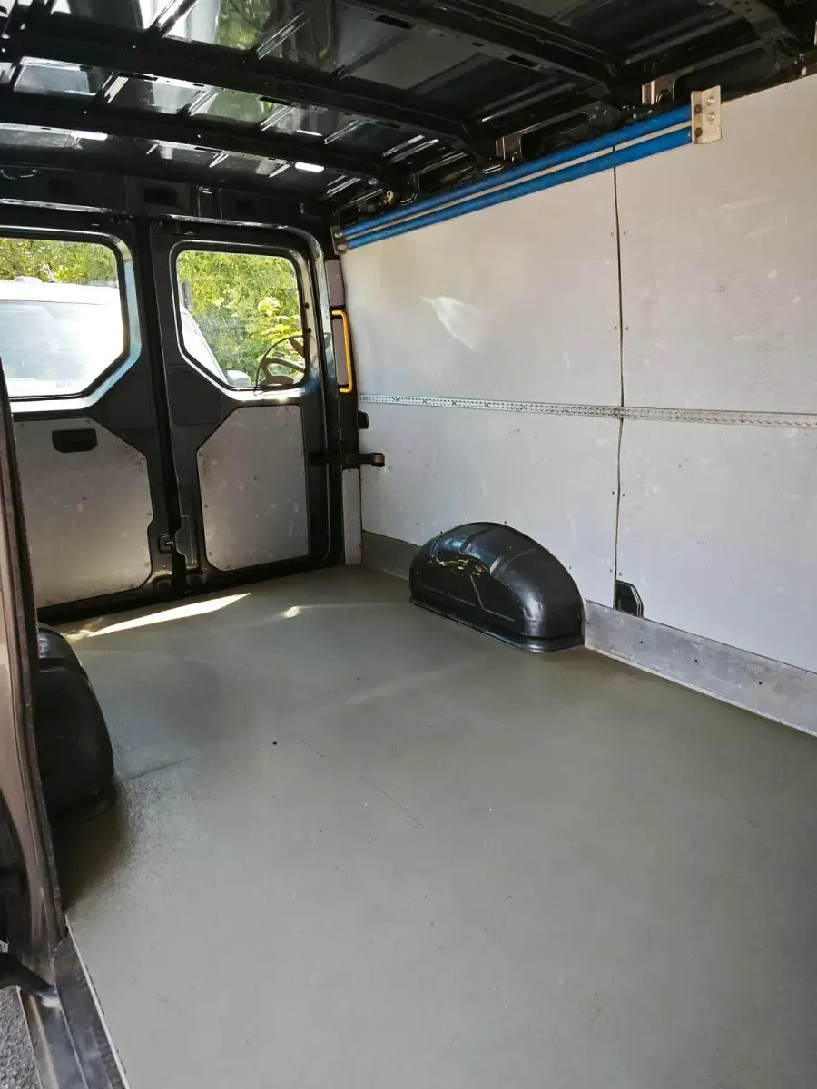 Gebraucht VW Crafter 160 PS (117 kW) 2017 Grau Van