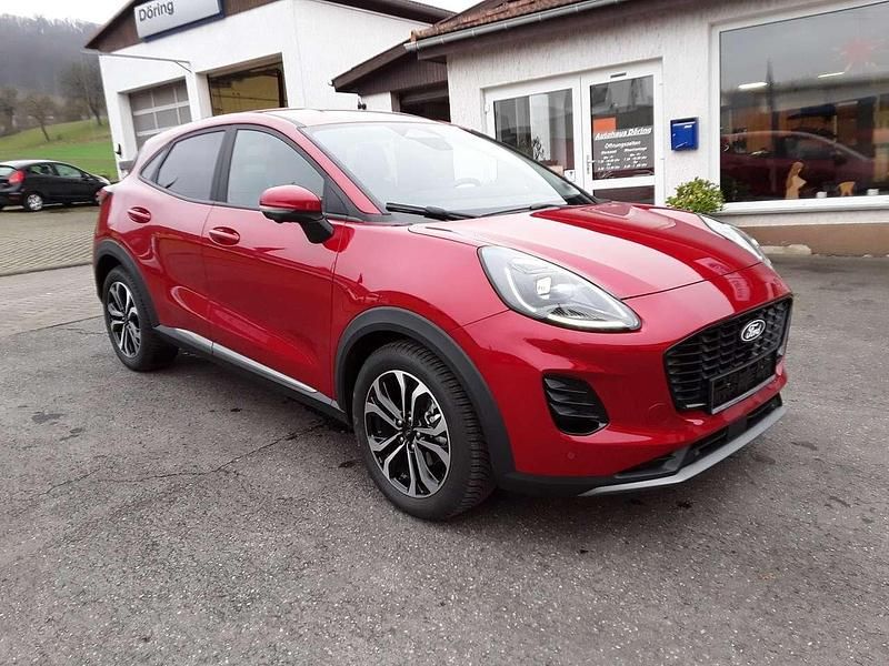 Gebraucht Ford Puma Titanium 125 PS (91 kW) 2025 Fantasticred metallic SUV