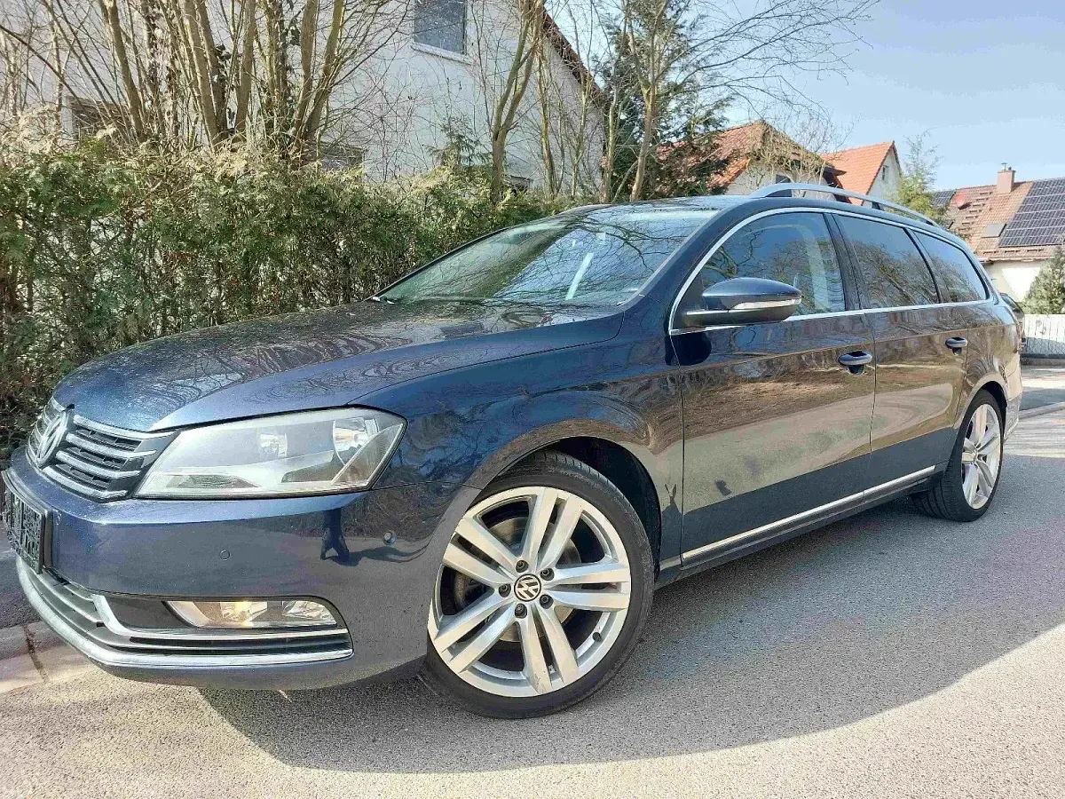 Gebraucht VW Passat 160 PS (117 kW) 2011 Blau Kombi