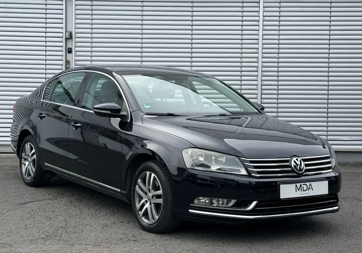 Gebraucht VW Passat Highline 160 PS (117 kW) 2011 Schwarz Limousine