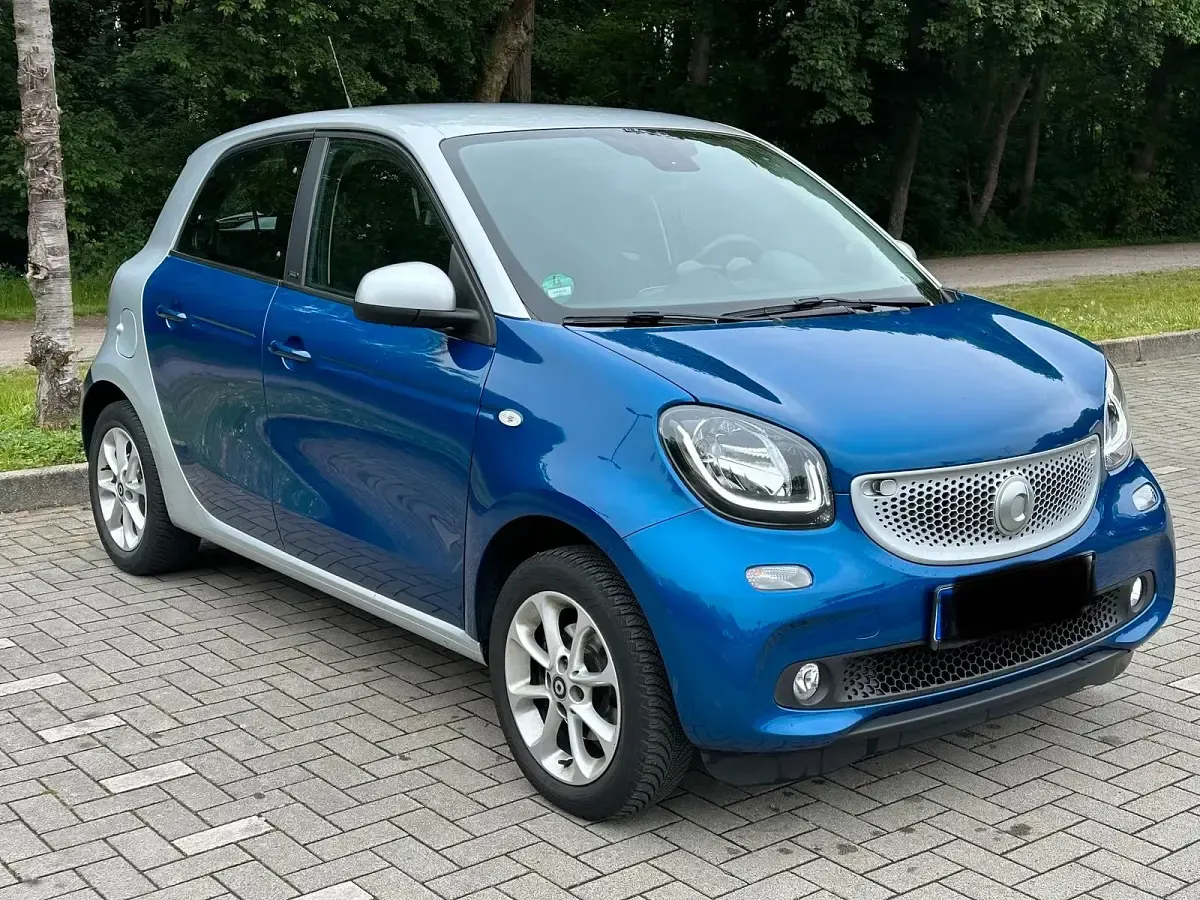 Używany Smart ForFour 71 KM (52 kW) 2016 Niebieski Hatchback