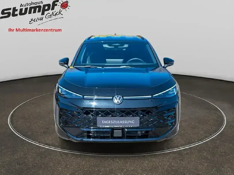 Neu VW T-Roc R-line 150 PS (110 kW) 2026 Andere SUV