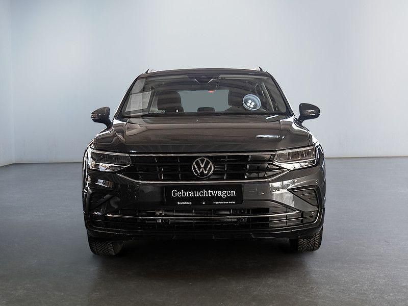 Gebraucht VW Tiguan Life 150 PS (110 kW) 2023 Grau SUV