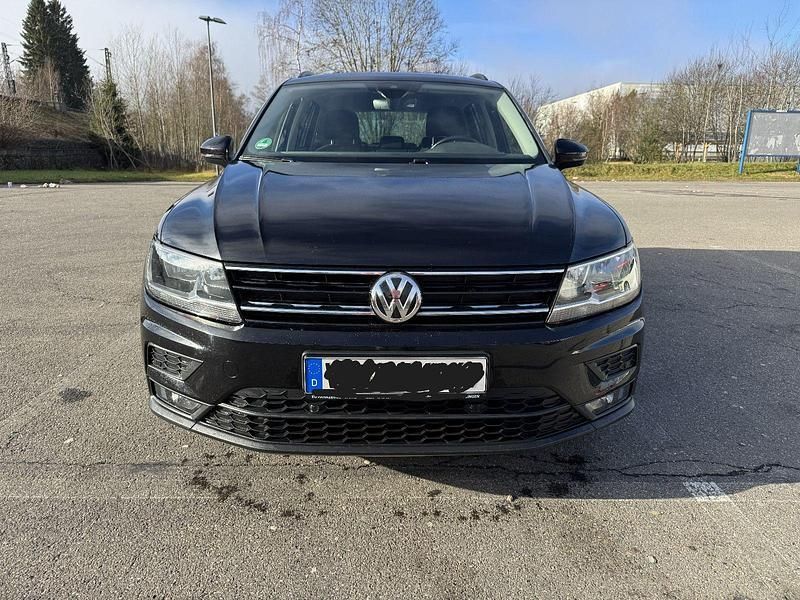 Gebraucht VW Tiguan 150 PS (110 kW) 2019 Schwarz SUV