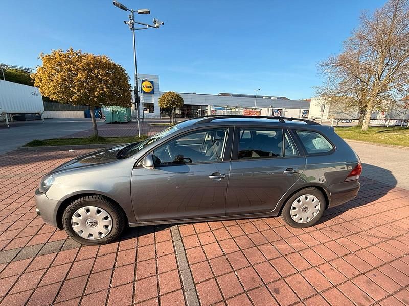 Gebraucht VW Golf VII 122 PS (89 kW) 2012 Grau Kombi