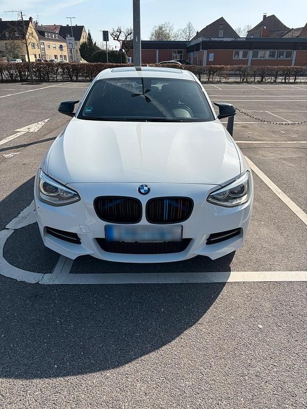 Gebraucht BMW M135 Shadowline 326 PS (239 kW) 2014 Weiß Kleinwagen