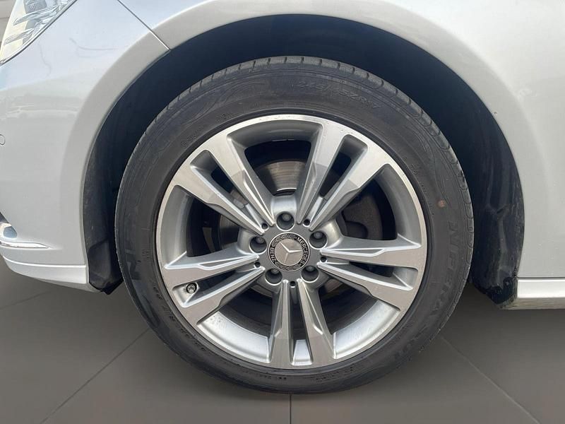 Gebraucht Mercedes E220 Elegance 170 PS (125 kW) 2011 Silber Kombi