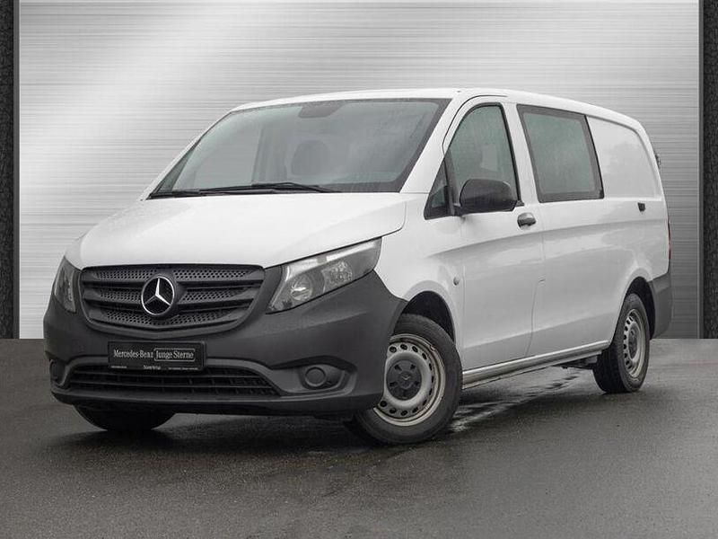 Andere Gebraucht 2022 Mercedes Vito Van / Kleinbus | 27.239 € (Guter Preis) - Bild 1/4