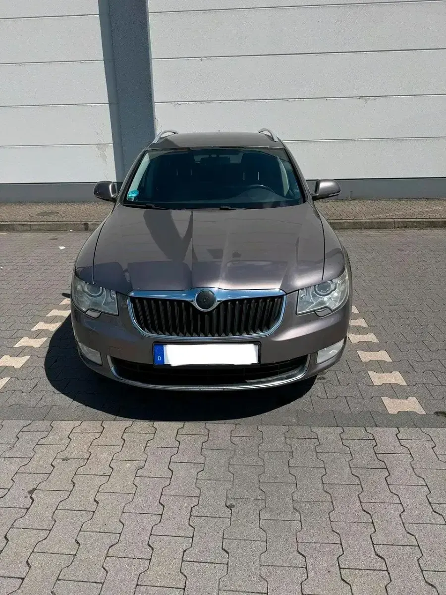 Gebraucht Skoda Superb 170 PS (125 kW) 2010 Violet Kombi