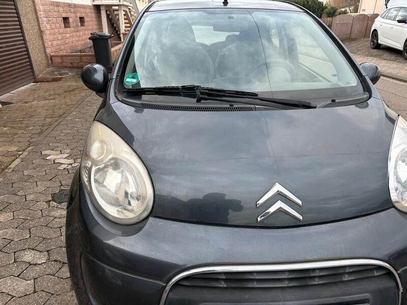 Silber Gebraucht 2010 Citroën C1 Kleinwagen | 2.150 € (Fairer Preis) - Bild 1/4