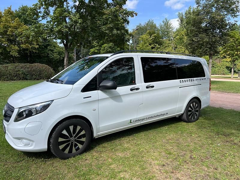 Weiß Gebraucht 2020 Mercedes e-Vito Van / Kleinbus | 36.500 € - Bild 1/4