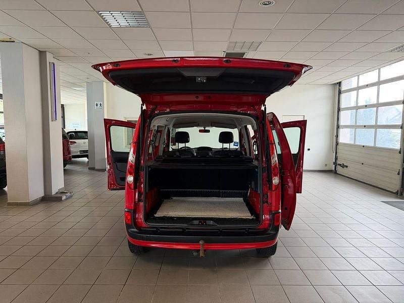 Gebraucht Renault Kangoo Authentique 106 PS (77 kW) 2011 Rot Van / Kleinbus