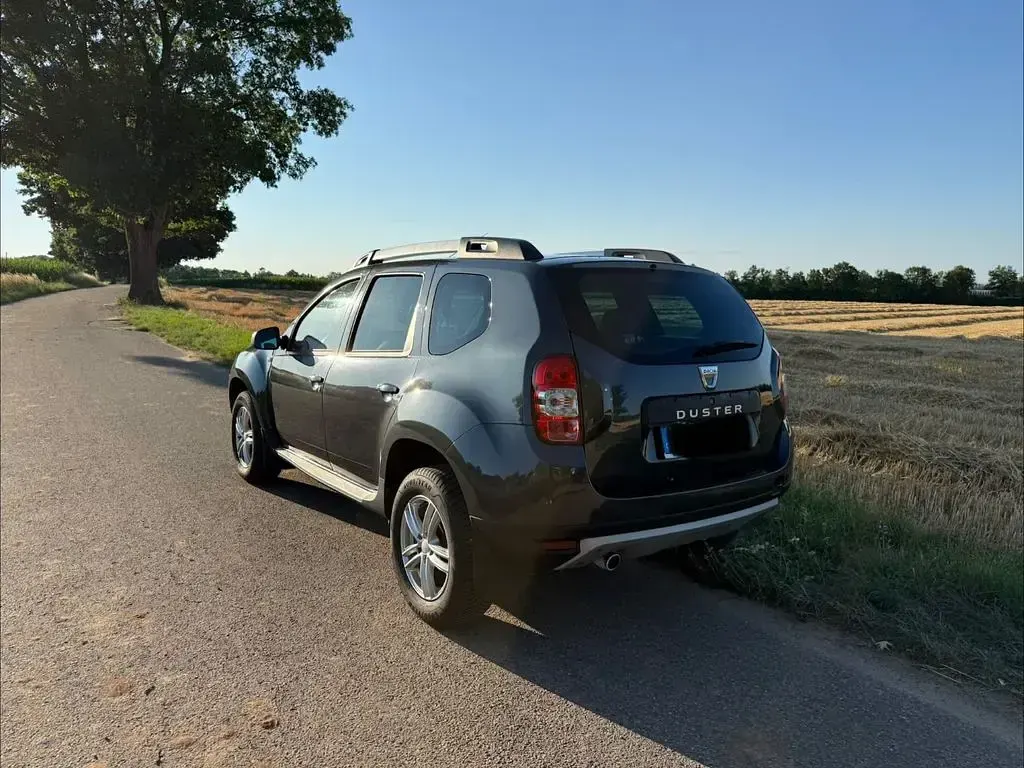 Gebraucht Dacia Duster 125 PS (91 kW) 2015 Grau SUV