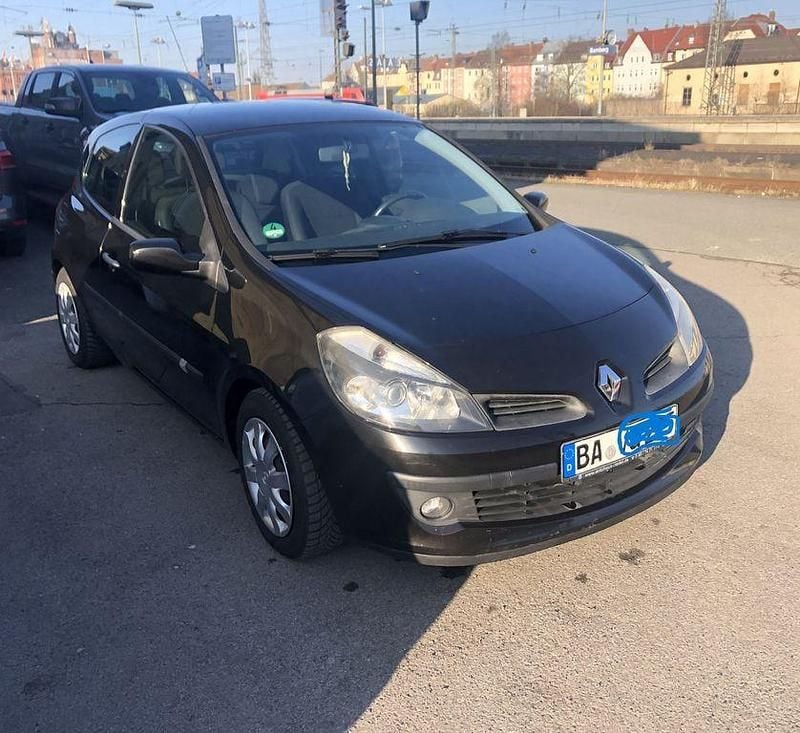 Gebraucht Renault Clio III 86 PS (63 kW) 2008 Schwarz Limousine