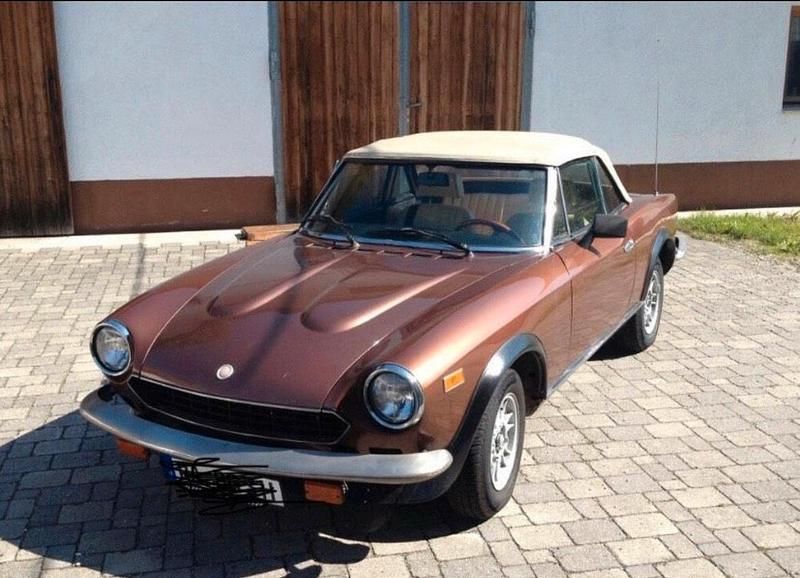 Gebraucht 1982 Fiat 124 Cabrio | 21.500 € - Bild 1/4