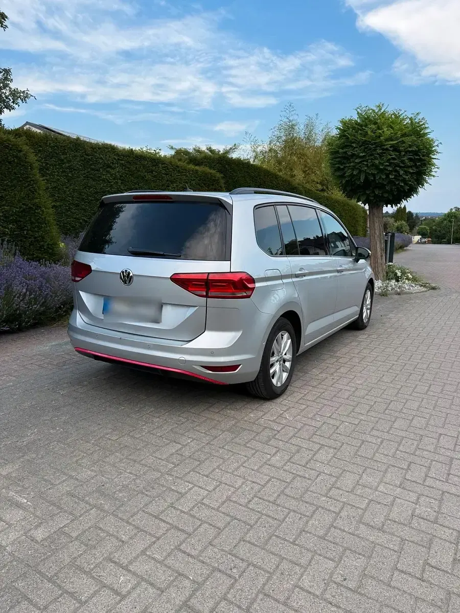 Gebraucht VW Touran 116 PS (85 kW) 2016 Silber Van / Kleinbus