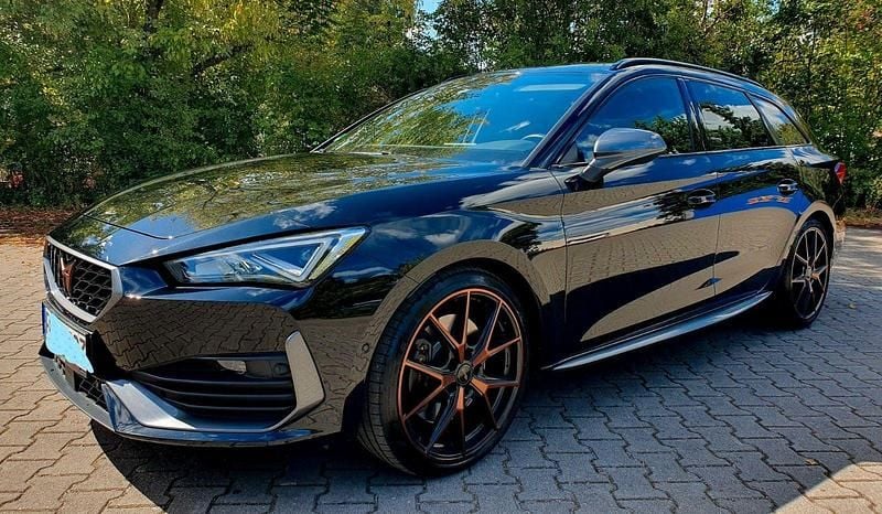 Schwarz Gebraucht 2022 Cupra Leon VZ Kombi | 30.999 € (Guter Preis) - Bild 1/4