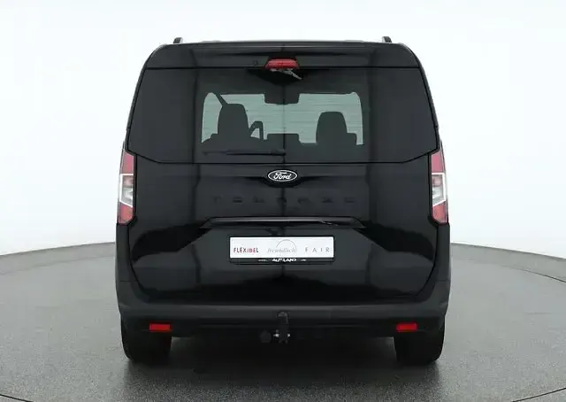 Gebraucht Ford Tourneo Courier Titanium 125 PS (91 kW) 2025 Schwarz Van / Kleinbus
