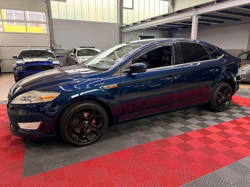Second-hand Ford Mondeo 140 CP (102 kW) 2010 Albastru Berlinǎ