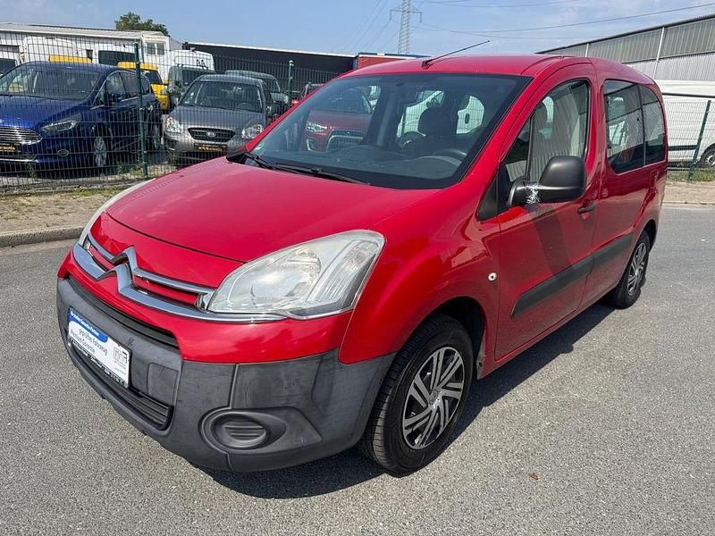 Rot Gebraucht 2014 Citroën Berlingo Attraction Van / Kleinbus | 3.950 € (Superpreis) - Bild 1/4