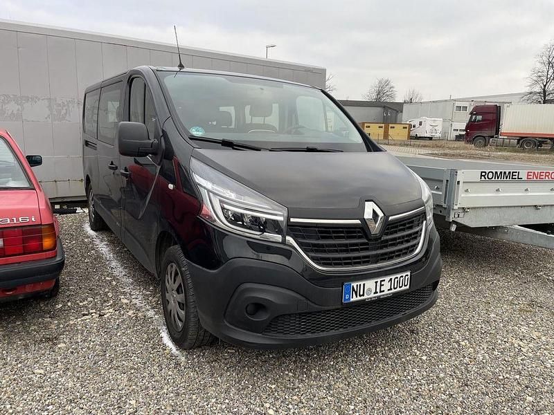 Gebraucht Renault Trafic Life 120 PS (88 kW) 2020 Schwarz Van / Kleinbus