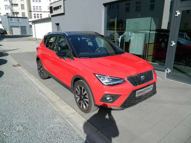 Pure rot / schwarz Gebraucht 2021 Seat Arona XCELLENCE SUV | 17.490 € (Guter Preis) - Bild 1/4
