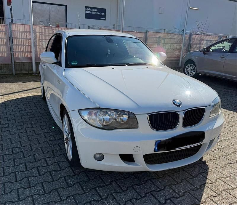 Gebraucht BMW 116 Performance 122 PS (89 kW) 2010 Weiß Kleinwagen