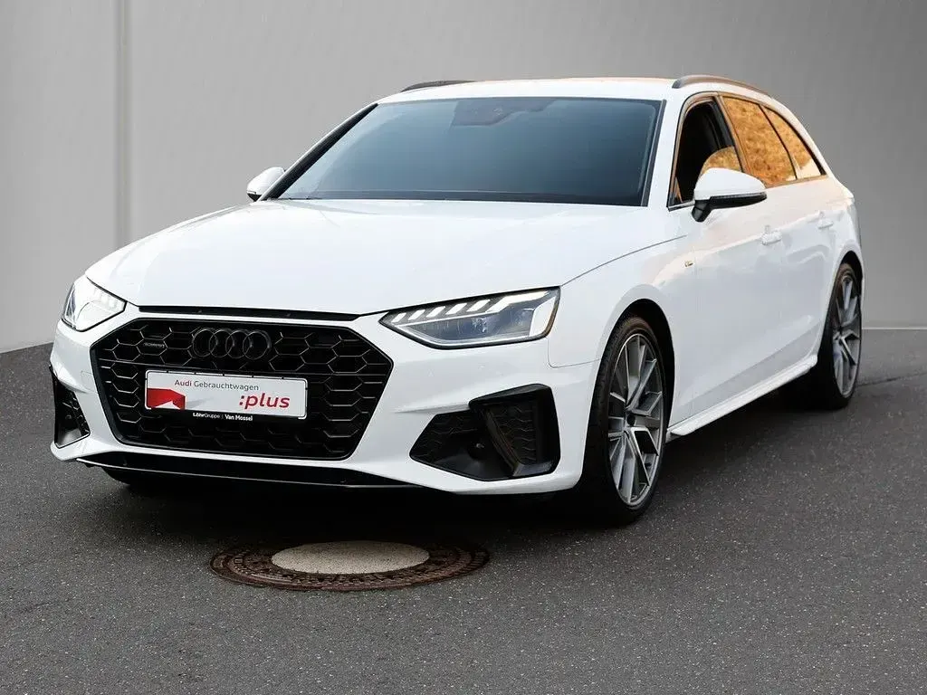 Gebraucht Audi A4 S-Line 204 PS (150 kW) 2023 Ibisweiß Kombi
