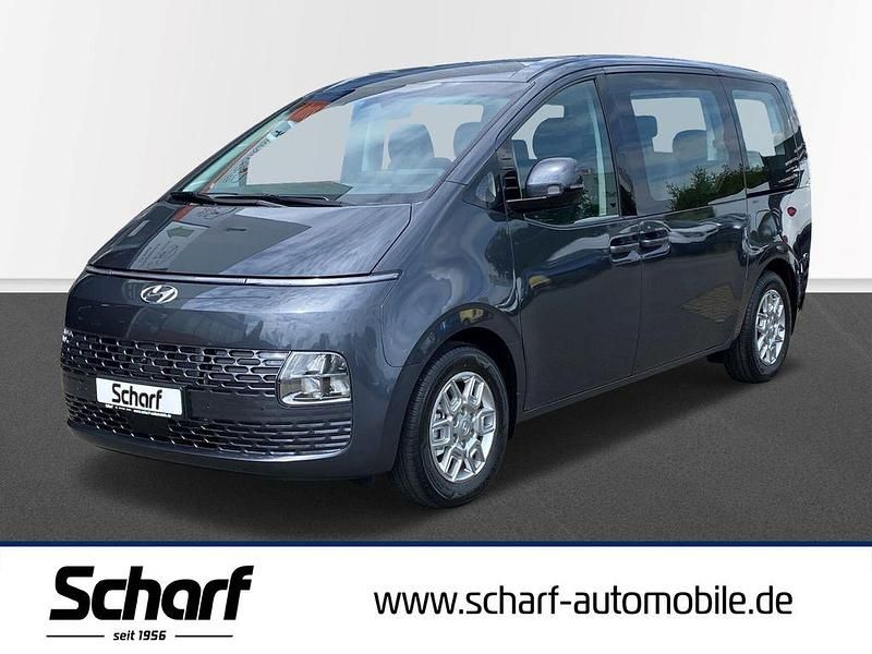 Grau Gebraucht 2024 Hyundai Staria Trend Van | 39.990 € (Superpreis) - Bild 1/4