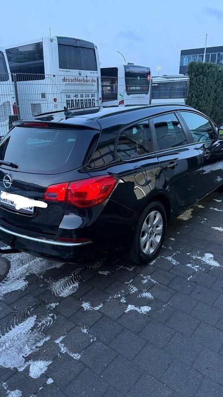 Gebraucht Opel Astra Eco 110 PS (80 kW) 2014 Schwarz Kombi