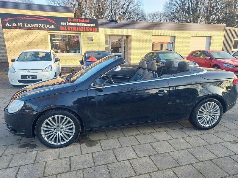 Usata VW Eos 140 CV (102 kW) 2006 Nero Cabrio
