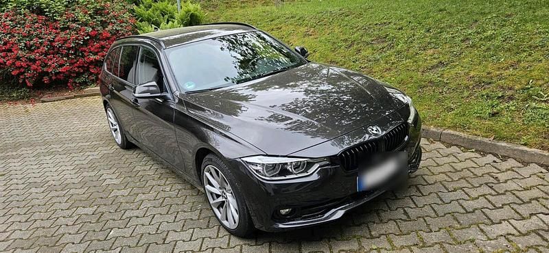 Gebraucht BMW 320 190 PS (139 kW) 2017 Braun Kleinwagen