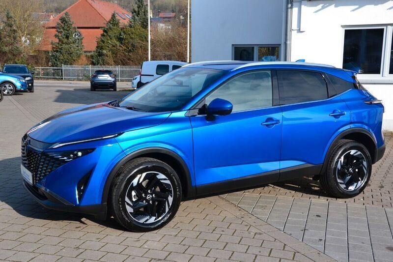 Blau Neu 2025 Nissan Qashqai N-Connecta SUV | 34.680 € (Teuer) - Bild 1/4