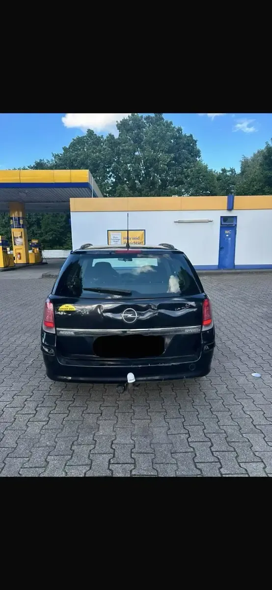 Gebraucht Opel Astra 101 PS (74 kW) 2005 Schwarz Kombi