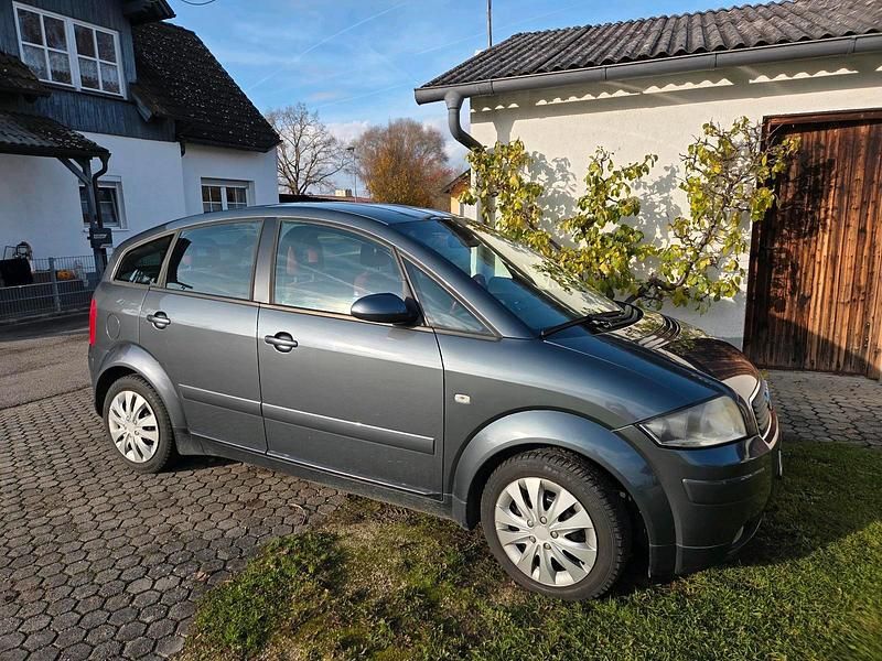 Gebraucht Audi A2 S-Line 75 PS (55 kW) 2005 Grau Kleinwagen