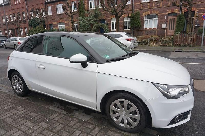 Gebraucht Audi A1 Ambition 105 PS (77 kW) 2013 Weiß Kleinwagen