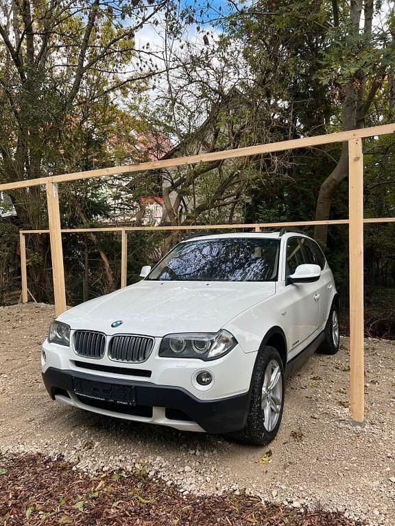 Weiß Gebraucht 2009 BMW X3 Lifestyle SUV | 6.950 € (Fairer Preis) - Bild 1/4