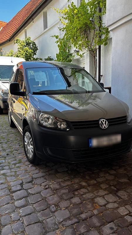 Grau Gebraucht 2012 VW Caddy Van / Kleinbus | 8.540 € (Teuer) - Bild 1/4