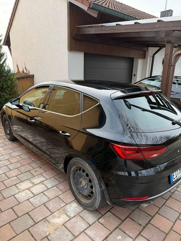 Gebraucht Seat Leon XCELLENCE 150 PS (110 kW) 2019 Schwarz Limousine
