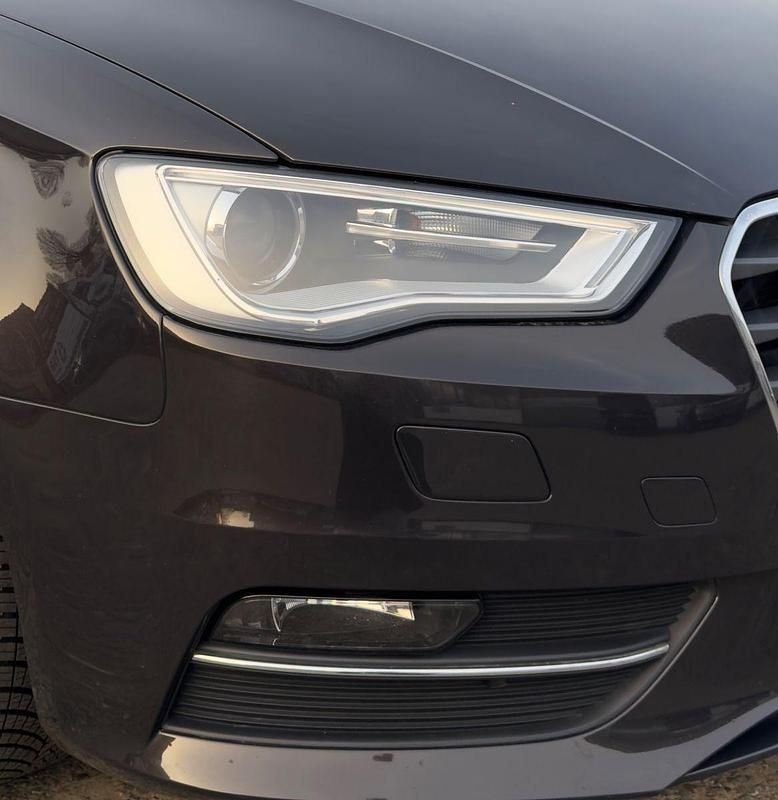 Gebraucht Audi A3 Attraction 150 PS (110 kW) 2014 Braun Limousine