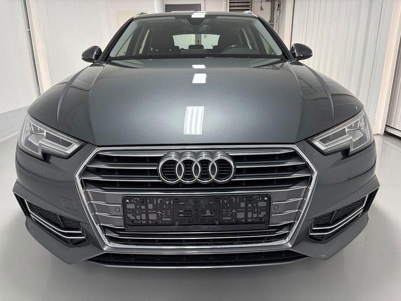 Gebraucht Audi A4 S-Line 190 PS (139 kW) 2018 Grau Kombi